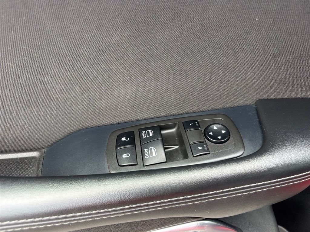 Used 2022 Dodge Challenger GT AWD/4WD image 13