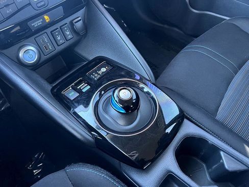 Certified 2023 Nissan Leaf SV Plus image 18