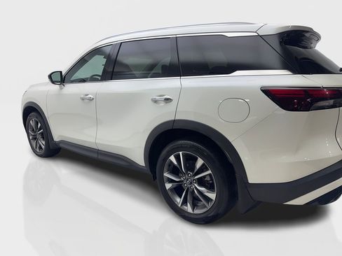 Used 2023 INFINITI QX60 Luxe w/ Performance Audio Package image 14