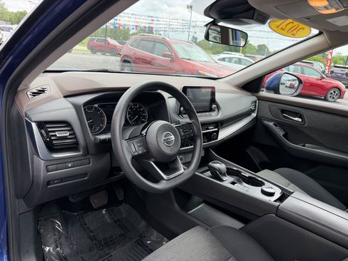 Used 2021 Nissan Rogue SV AWD/4WD image 13