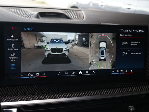 Used 2024 BMW X7 M60i AWD/4WD image 18