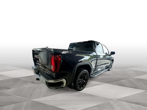 Used 2023 GMC Sierra 1500 SLT w/ SLT Premium Package AWD/4WD image 8