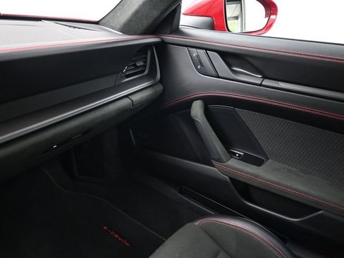 Certified 2025 Porsche 911 Carrera 4 GTS AWD/4WD image 22