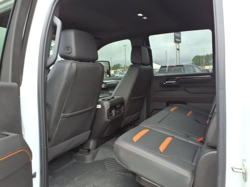 Used 2025 GMC Sierra 2500 AT4 w/ Technology Package image 23