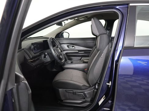 Used 2023 Nissan Ariya FWD image 27