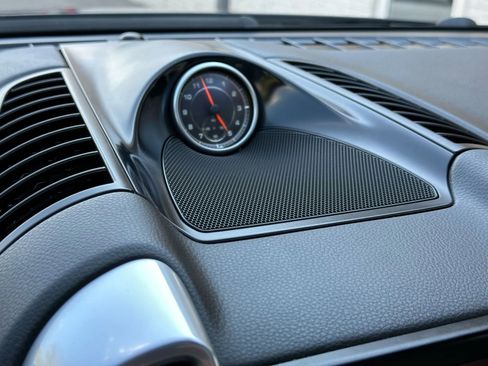 Used 2014 Porsche Cayenne Platinum Edition image 33