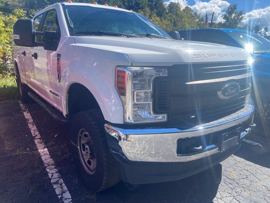 Used 2018 Ford F250 XL w/ Power Equipment Group AWD/4WD image 9