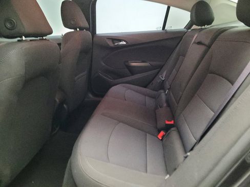 Used 2017 Chevrolet Cruze LT image 18