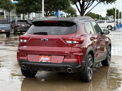 Certified 2022 Chevrolet TrailBlazer RS w/ Sun and Liftgate Package FWD image 5