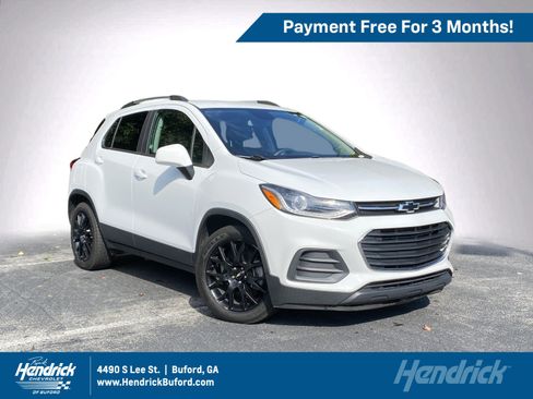 Used 2021 Chevrolet Trax LT w/ Sport Edition FWD image 1