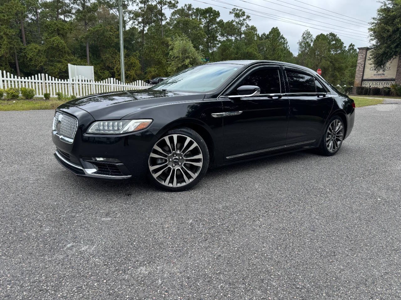Used 2017 Lincoln Continental Reserve w/ Luxury Package AWD/4WD image 29