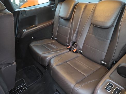 Used 2021 Mercedes-Benz GLS 450 4MATIC image 19