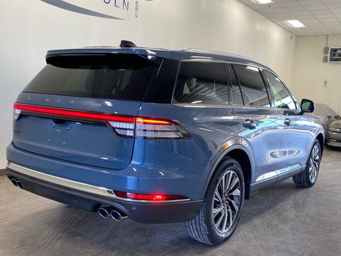 New 2026 Lincoln Aviator AWD image 7