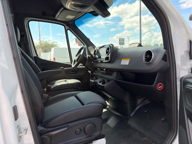 Used 2026 Mercedes-Benz Sprinter 2500 image 10
