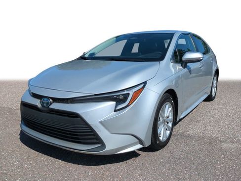 Certified 2024 Toyota Corolla XLE FWD image 1