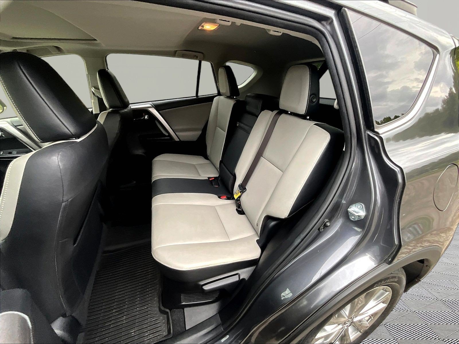 Used 2017 Toyota RAV4 Limited w/ Advanced Technology Package AWD/4WD image 22
