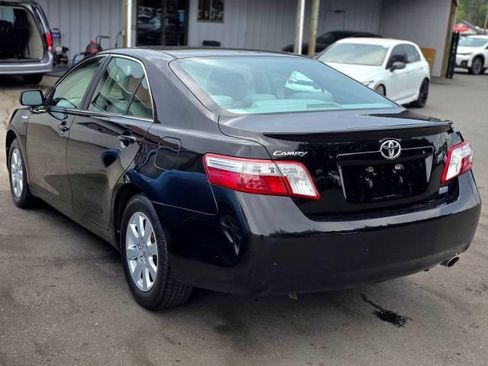 Used 2009 Toyota Camry XSE FWD image 3