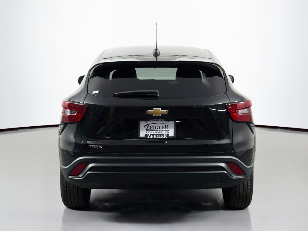 Used 2024 Chevrolet Trax LS FWD image 6