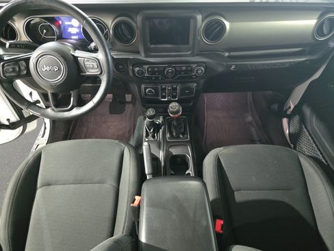 Used 2018 Jeep Wrangler Unlimited Sport S AWD/4WD image 10
