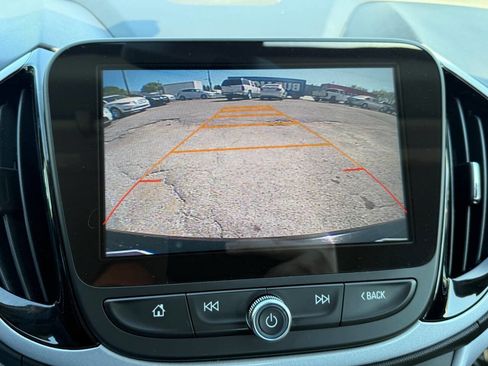 Used 2017 Chevrolet Volt LT FWD image 19