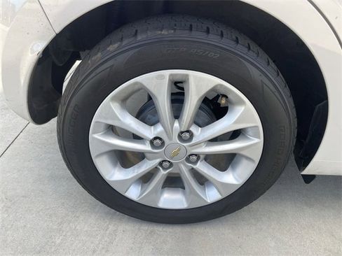 Used 2021 Chevrolet Spark LT image 30