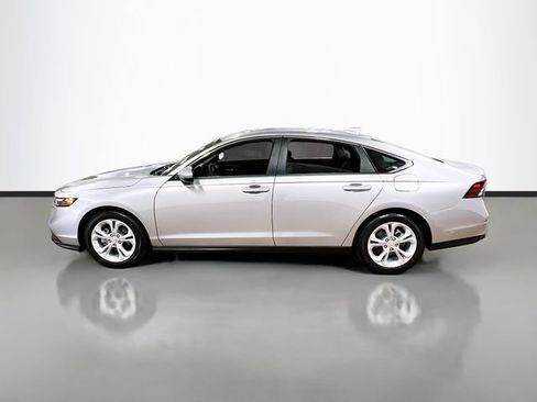 Used 2025 Honda Accord LX image 4