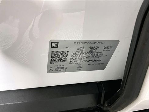 Certified 2021 Chevrolet Tahoe RST w/ Luxury Package image 34