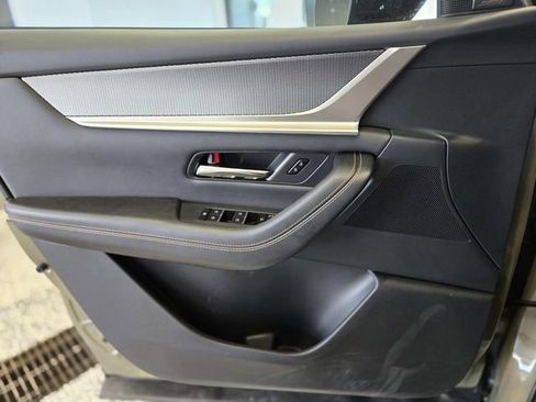 Certified 2025 MAZDA CX-70 Plug-In Hybrid w/ Premium Plus image 32