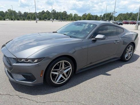 Used 2024 Ford Mustang Coupe RWD image 1