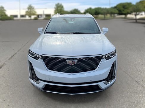 Certified 2024 Cadillac XT6 Luxury w/ LPO, Floor Liner Package image 2