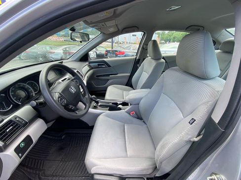 Used 2014 Honda Accord LX image 12