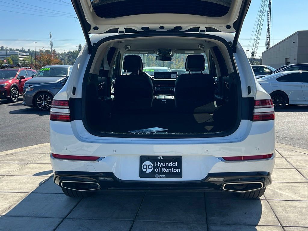 Used 2024 Genesis GV80 2.5T AWD/4WD image 12