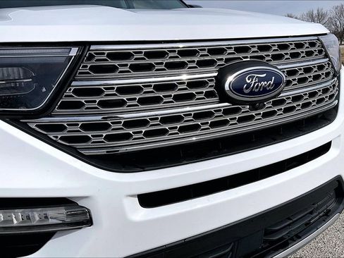 Used 2023 Ford Explorer Limited image 29