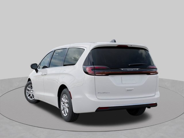 New 2027 Chrysler Pacifica Select FWD image 3