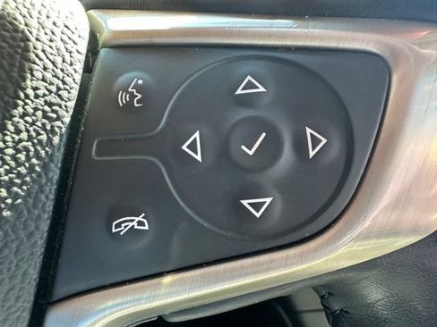 Used 2018 GMC Acadia Denali w/ Technology Package AWD/4WD image 14