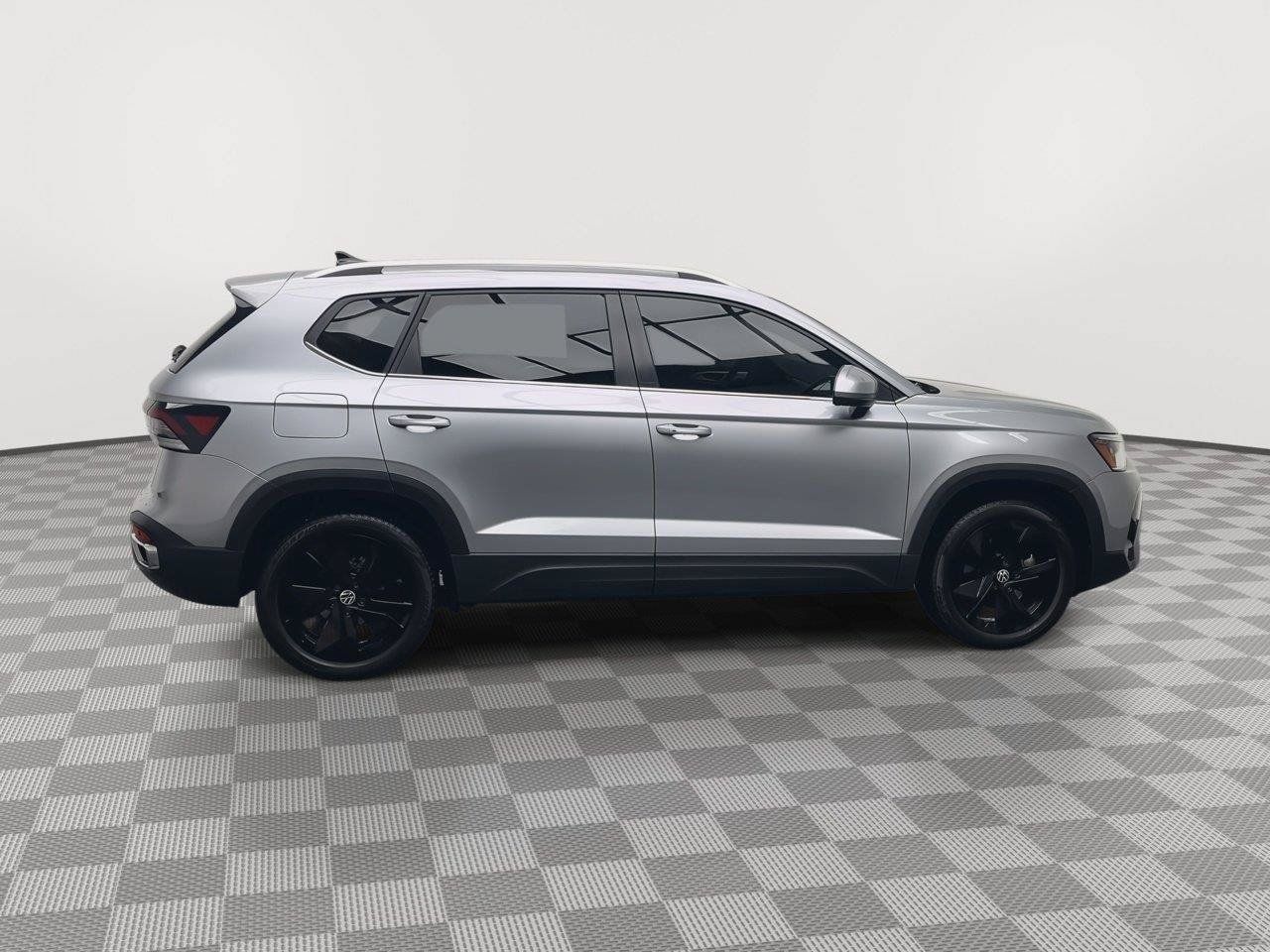 Used 2025 Volkswagen Taos SE FWD image 35