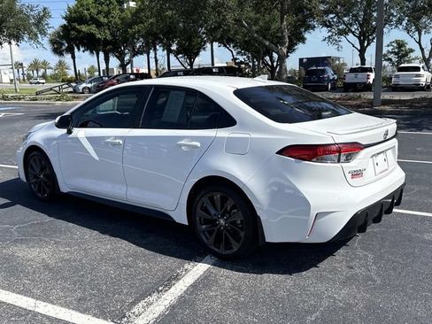 Used 2024 Toyota Corolla SE FWD image 6