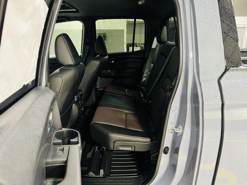 New 2026 Honda Ridgeline Black Edition image 28