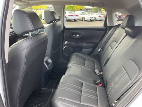 Used 2023 Honda HR-V EX-L image 13