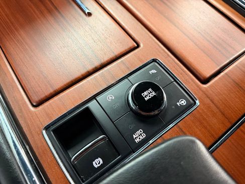 Used 2020 Lincoln Navigator Reserve AWD/4WD image 19
