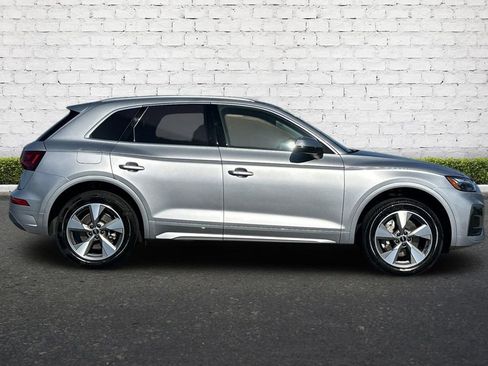 Used 2023 Audi Q5 2.0T Premium Plus w/ Premium Plus Package image 3