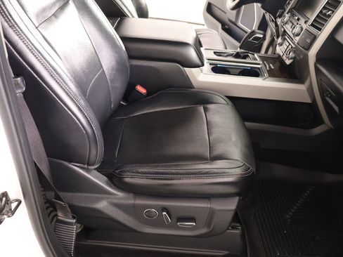 Used 2015 Ford F150 Lariat w/ Equipment Group 502A Luxury AWD/4WD image 14