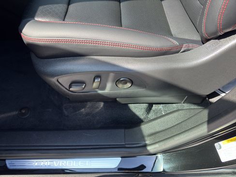 Used 2024 Chevrolet Traverse RS w/ LPO, Floor Liner Package AWD/4WD image 16