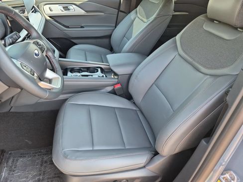 New 2027 Ford Explorer Active AWD/4WD image 16