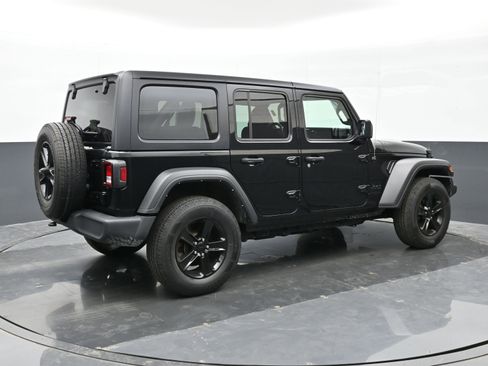 Used 2022 Jeep Wrangler Unlimited Sport AWD/4WD image 4