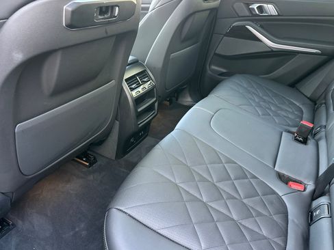 Used 2024 BMW X5 sDrive40i w/ Premium Package RWD image 11