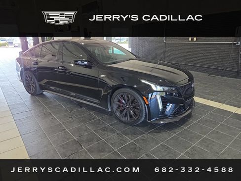 Used 2024 Cadillac CT5 V Blackwing w/ Carbon Fiber Package 2 RWD image 2