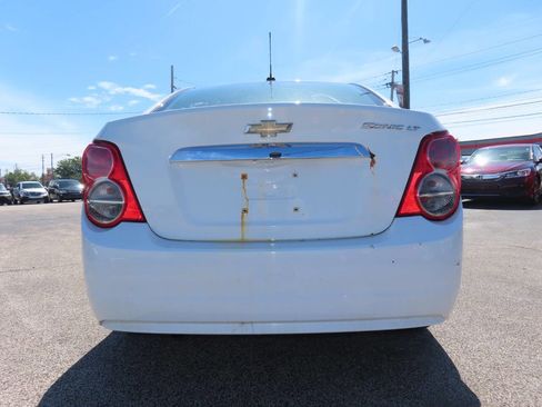 Used 2015 Chevrolet Sonic LT FWD image 7