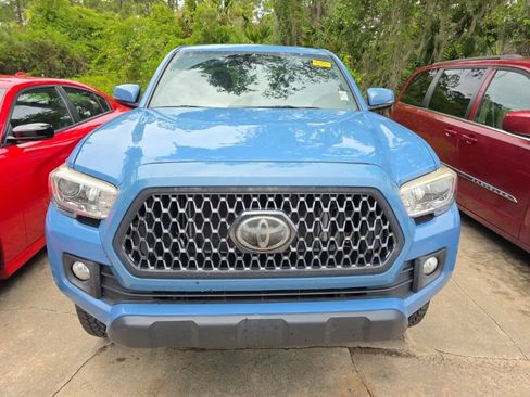 Used 2019 Toyota Tacoma TRD Off-Road w/ TRD Premium Off Road Package AWD/4WD image 8