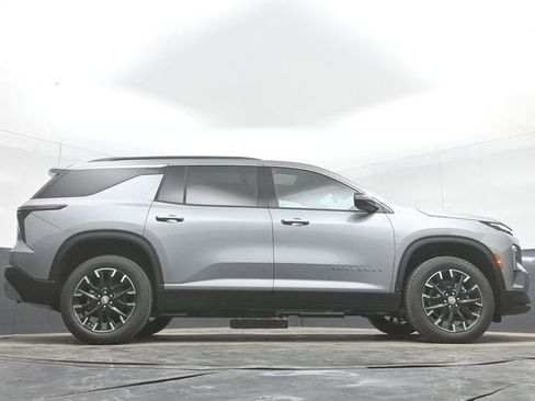 New 2026 Chevrolet Traverse LT FWD image 50